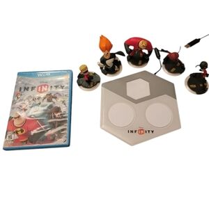 DISNEY Infinity Wii U Video Game Bundle Incredibles Family + Portal